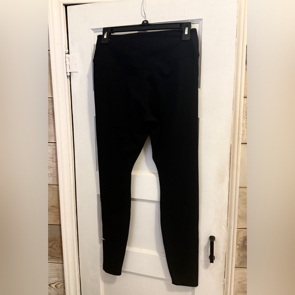 Nike Women's Dri-FIT One High-Waisted Full-Length Leggings Size Medium. NWOT - Picture 13 of 15